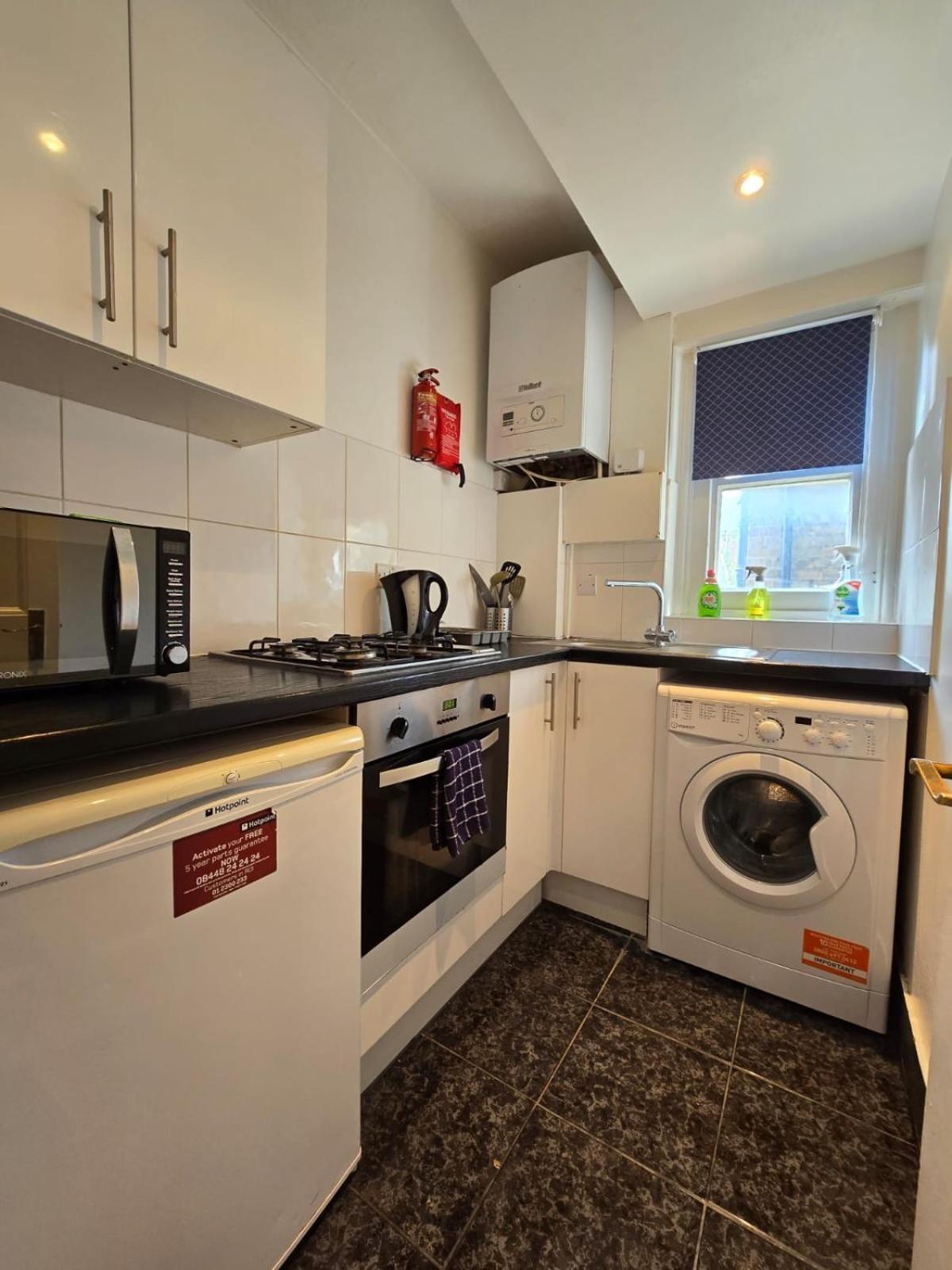 Great Flat Close To Edgware Road London Exteriör bild